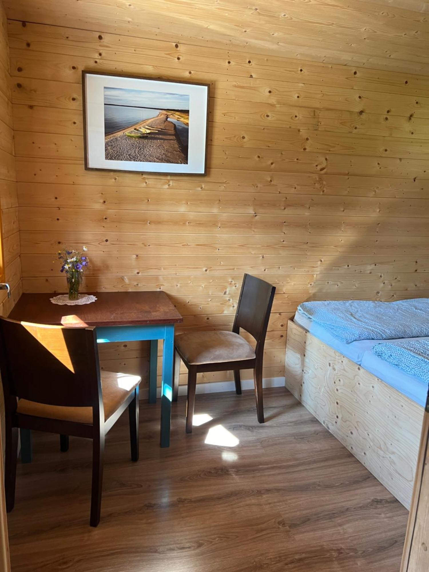 Marika Puhkekuela - Metsanurga Oeoemaja "Shared Bathroom" Nova Εξωτερικό φωτογραφία
